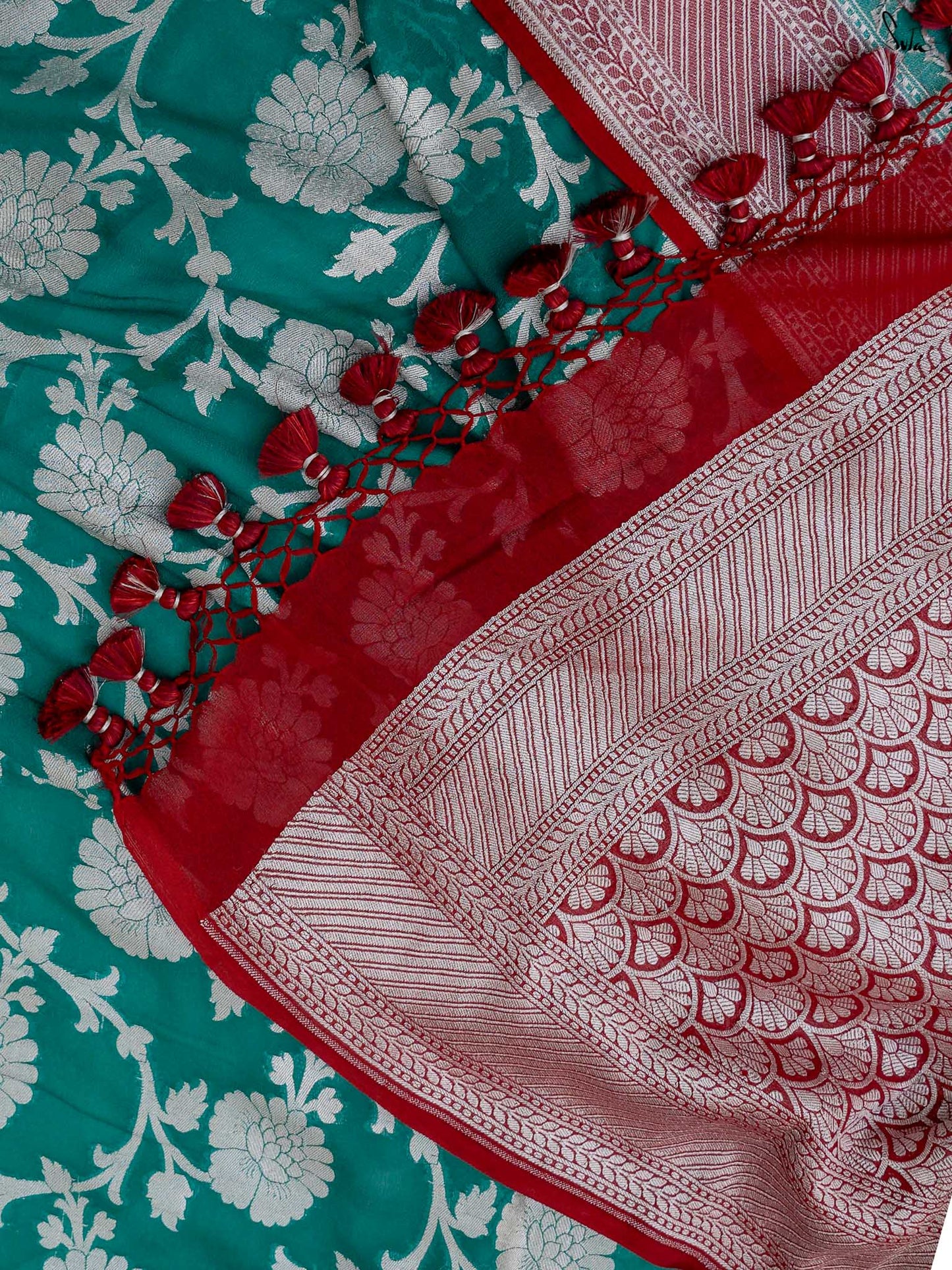Rebel Rani Green Banarasi Saree